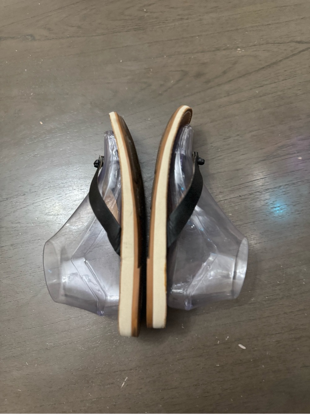 OluKai Black. Nohie Flip Flop size w 8 - Picture 7 of 13